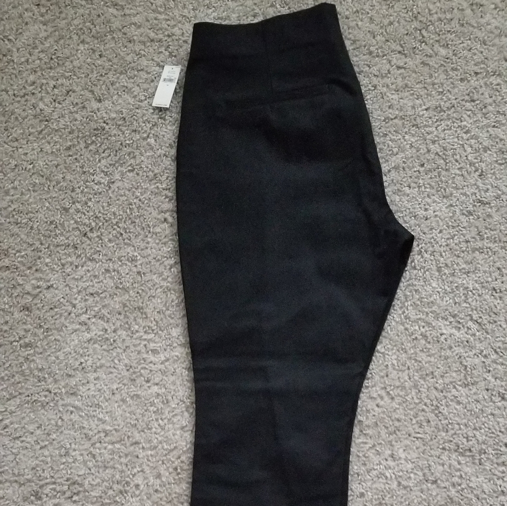 Black GAP Signature Skinny Pants